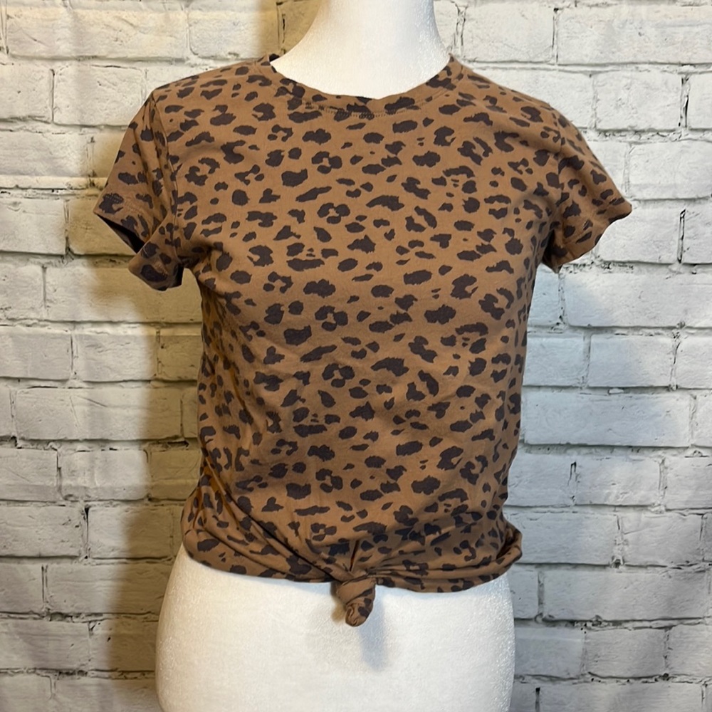 Abercrombie & Fitch Cheetah Print Knotted Front Tee